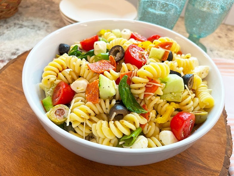 Zesty Pepperoni Pasta Salad